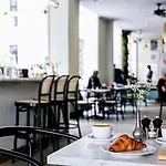 Coco Ξενοδοχείο 4*