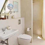 Coco 4*